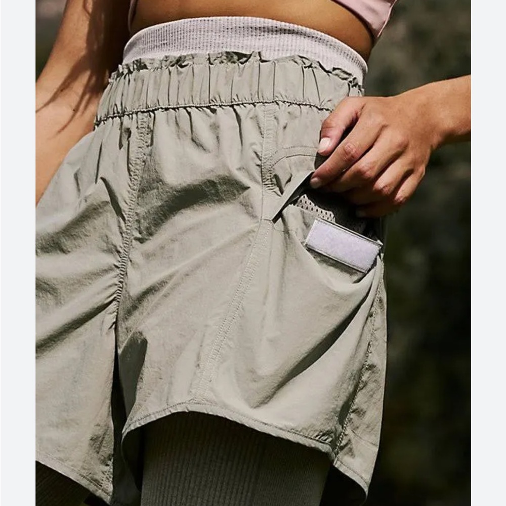 π΅ 540. Free people In The Wild Shorts
